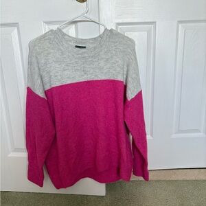Vince Camuto Two-Tone Crewneck Sweater in Hot Pink and Light Gray